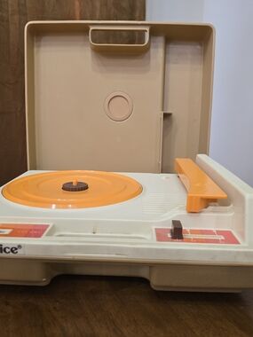 Vintage 1978 Fisher Price Record Player Turntable
